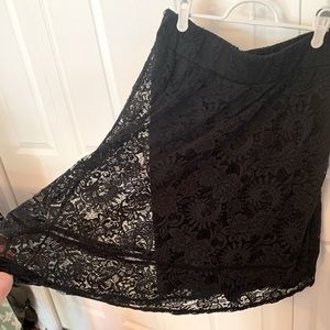 Lace skirt